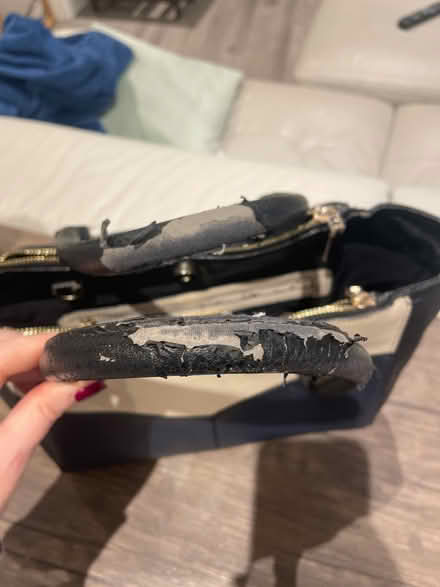 Photo of free Cream/Navy/Black hand bag (Streatham Hill) #4