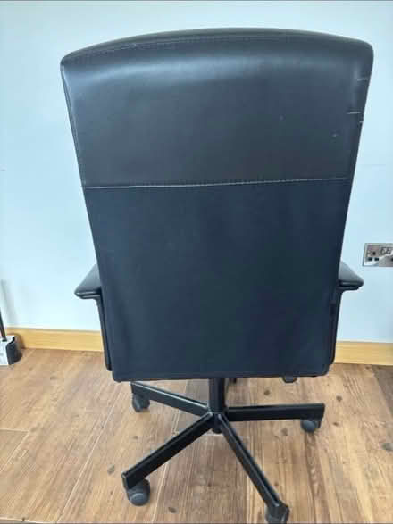 Photo of free Desk chair (Beech Hill Cross EX17) #2