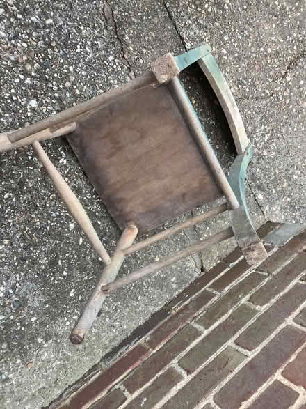 Photo of free Child’s Beech Chair (GU17) #2