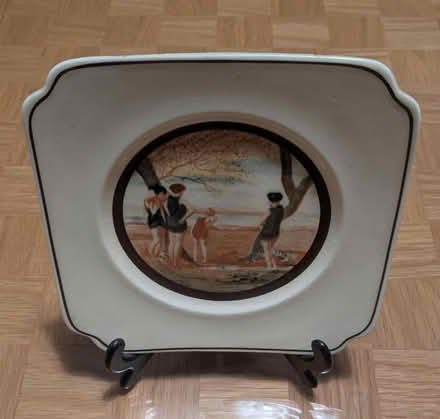 Photo of free Royal Doulton decorative plate (W7) #1