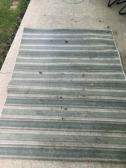 Photo of free Outdoor Rug (Downtown Downers Grove) #2