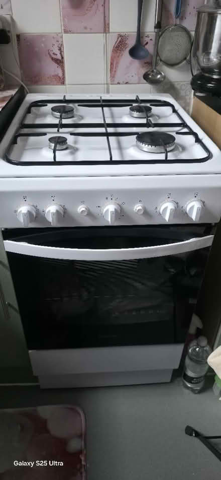 Photo of free Gas cooker Indesit (Acton W3) #1