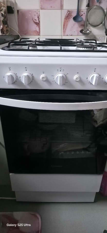 Photo of free Gas cooker Indesit (Acton W3) #2