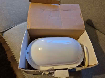 Photo of free 40W Camping Bulkhead light with 5M lead (Bengeo SG14) #4