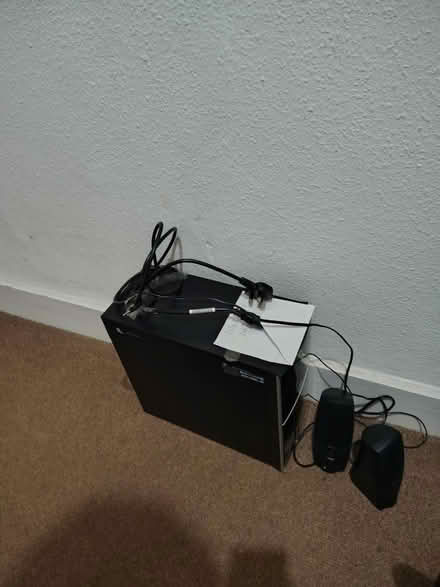 Photo of free Pc tower (SE19) #4