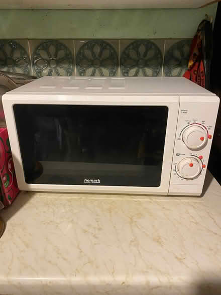 Photo of free Microwave (Stoke Prior HR6) #1
