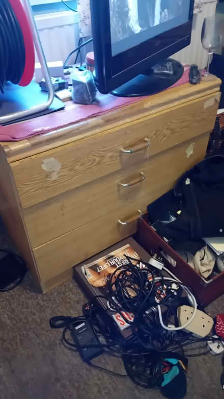 Photo of free Wardrobe/ 2 chest drawers (Lower Clapton E9) #1