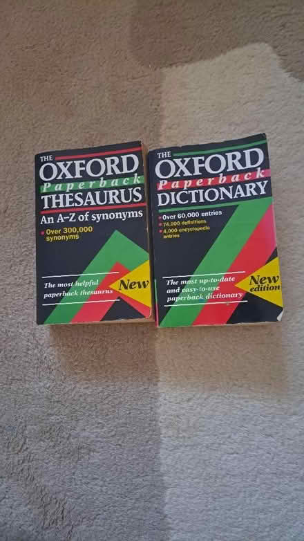 Photo of free Oxford dictionary and Oxford thesaurus (Clive Vale TN35) #1