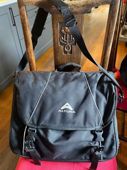 Photo of free Cycle commuter bag (Southwick BN42) #1