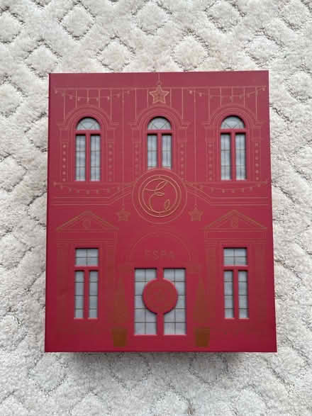 Photo of free Empty decorative box (Myton Park CV32) #1