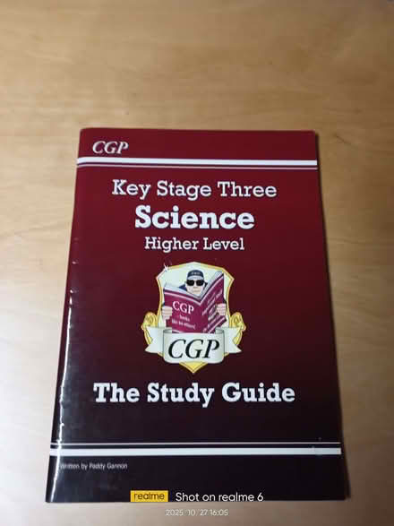 Photo of free GCSE Science Guides (Fords Farm RG31) #4