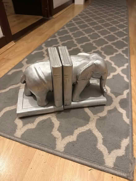 Photo of free Book ends (Sl1) #1