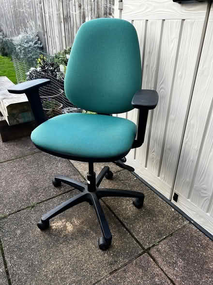 Photo of free Office chair. Great condition (Near Morrisons RG22) #1