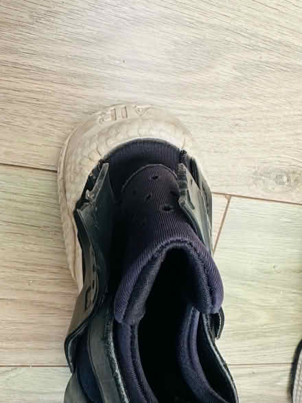 Photo of free Nike Huarache Trainers (Bartley Green B32) #4