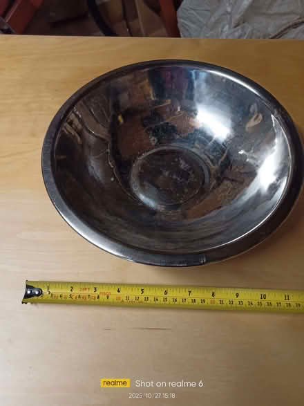 Photo of free Stainless metal fruit bowl (Purley on Thames RG31) #1