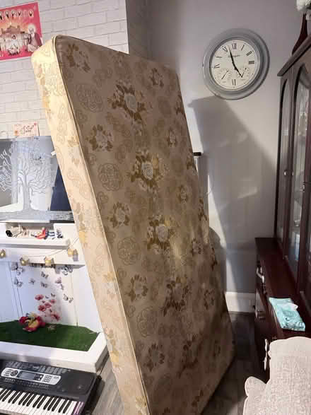 Photo of free Single bed with mattress (LS8) #2
