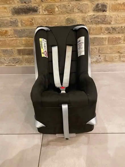 Photo of free Multimac infant seat and insert (Balham SW12) #3
