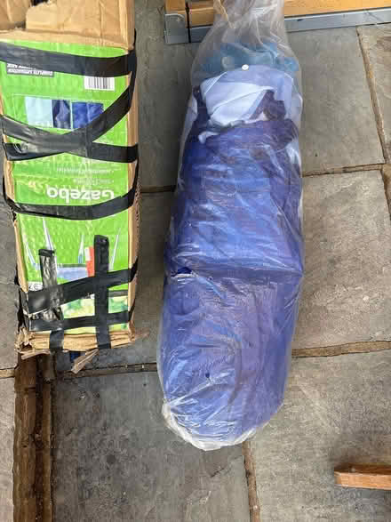 Photo of free Blue Gazebo (Boxmoor, Hemel Hempstead) #3