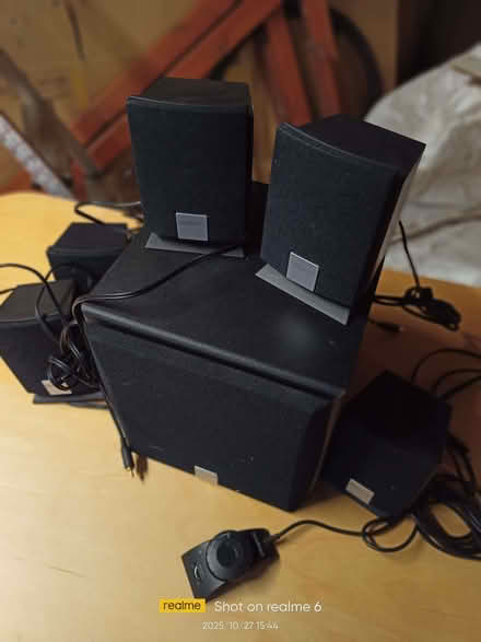 Photo of free PC Surround sound speaker set (Fords Farm RG31) #1