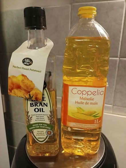 Photo of free Cooking oils (South reading RG2) #1