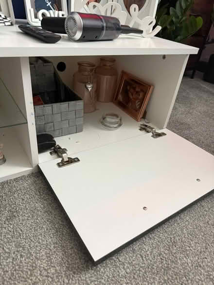 Photo of free Gloss tv unit (Comnock k18 Ayrshire KA18) #2