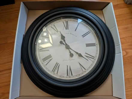 Photo of free Large 24" decorative wall clock (Brant and QEW) #1