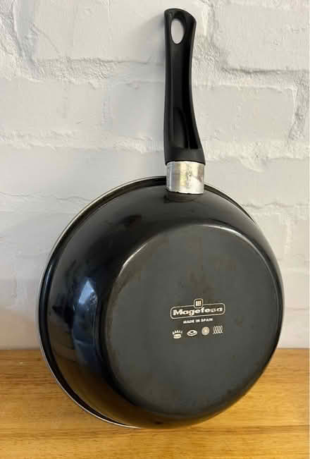 Photo of free Frying pan (Prestbury SK10) #2