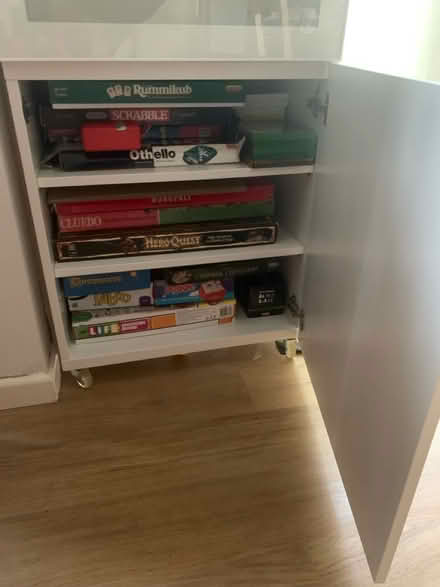 Photo of free Display cupboard Ikea (Newbury, Berkshire RG14) #3