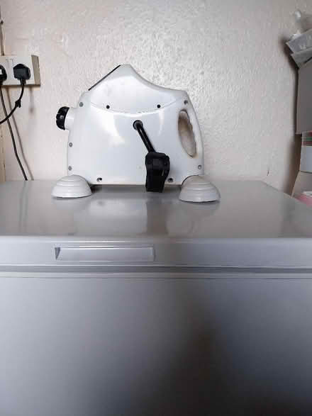 Photo of free Leg exercise machine (Peasedown St John CP) #1