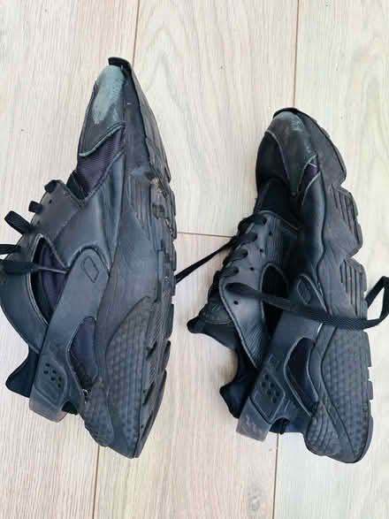 Photo of free Nike Air Huarache Trainers (Bartley Green B32) #2