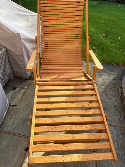 Photo of free Habitat deck chair with footrest (Boxmoor, Hemel Hempstead) #1