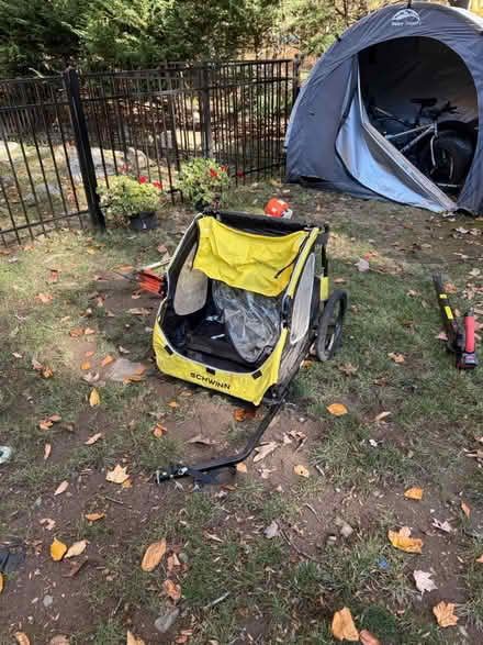 Photo of free Schwinn Bicycle Pull Behind (North Stamford, CT) #2