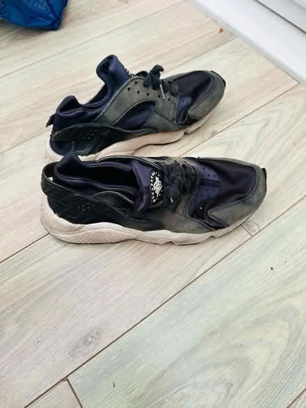 Photo of free Nike Huarache Trainers (Bartley Green B32) #2
