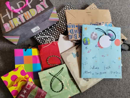 Photo of free Bundle of gift bags (Risinghurst OX3) #1