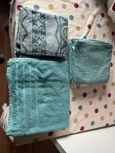 Photo of free 5 Towels (AB25) #1