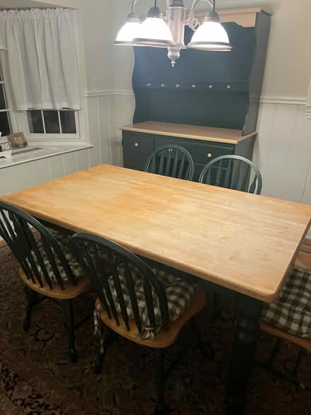 Photo of free Dining Room Set (Belford, N.J.) #3