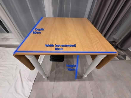 Photo of free Extendable table (E1 (near The Corner Hotel)) #1