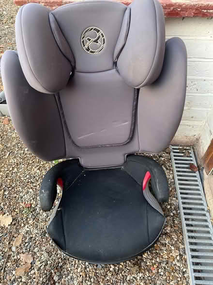 Photo of free Car seat (Epsom KT19) #1