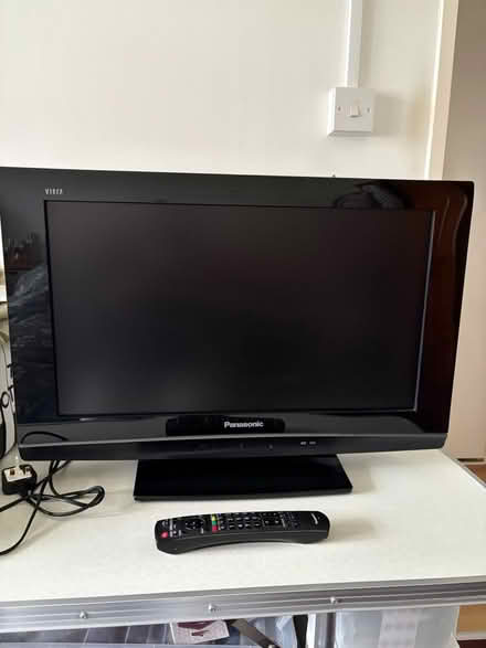 Photo of free Television with remote (Woodbridge Suffolk) #1