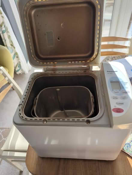 Photo of free Panasonic breadmaker (Stainton TS8) #3