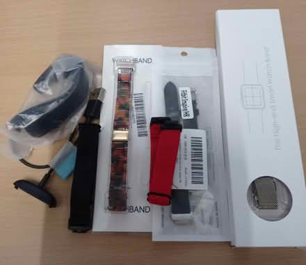 Photo of free Fitbit Inspire 2 watch straps and charger (Osmaston DE24) #1