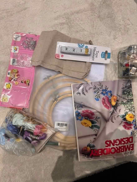 Photo of free Embroidery frame and set (Langley SL3) #2