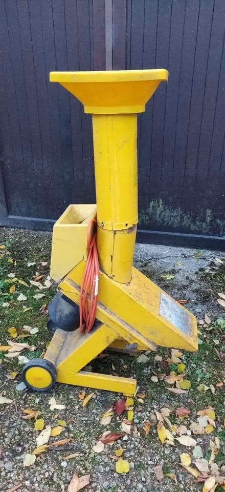 Photo of free Garden Shredder (Chipping Norton OX7) #1