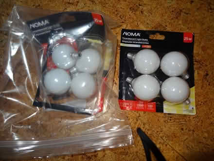 Photo of free light bulbs for indoors (Waterloo) #2