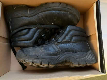 Photo of free Dickies steel toe cap safety boots (Critchill BA11) #1