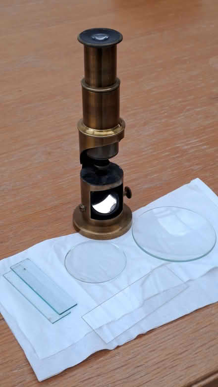Photo of free Antique microscope (Benson OX10) #2