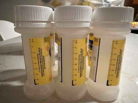 Photo of free 2-oz containers (UWS (W. 85th & Riverside Dr.)) #2