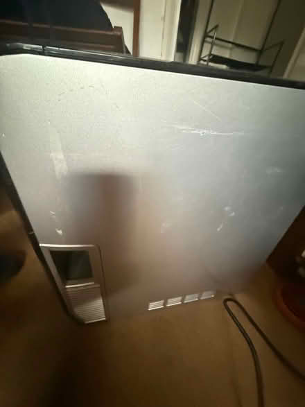 Photo of free OLD Dell Desktop Computer (Archway N19) #3