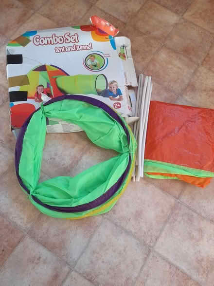 Photo of free Kids tent/tunnel set (ME14 near Penenden Heath) #1