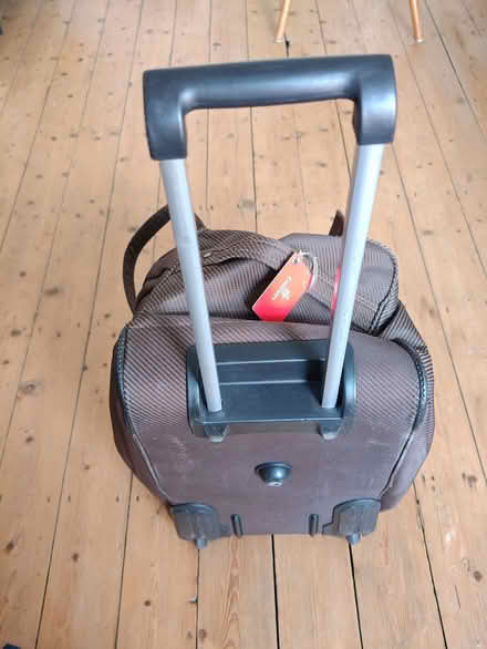 Photo of free Soft shell luggage (Little Chester DE1) #2